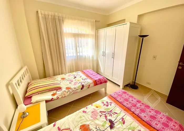Cozy Family 3 Bedroom By The Sea *