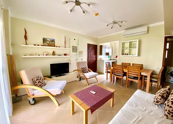 Cozy Family 3 Bedroom By The Sea *